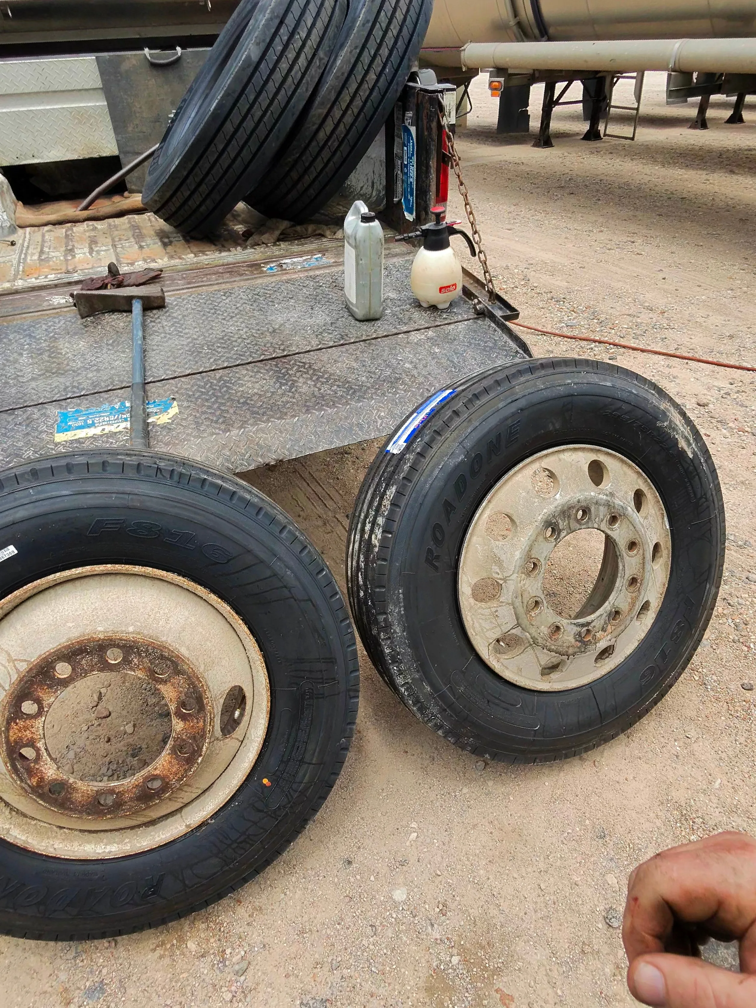 How to Get a Refrigerated Truck Tire Replacement Service in DFW