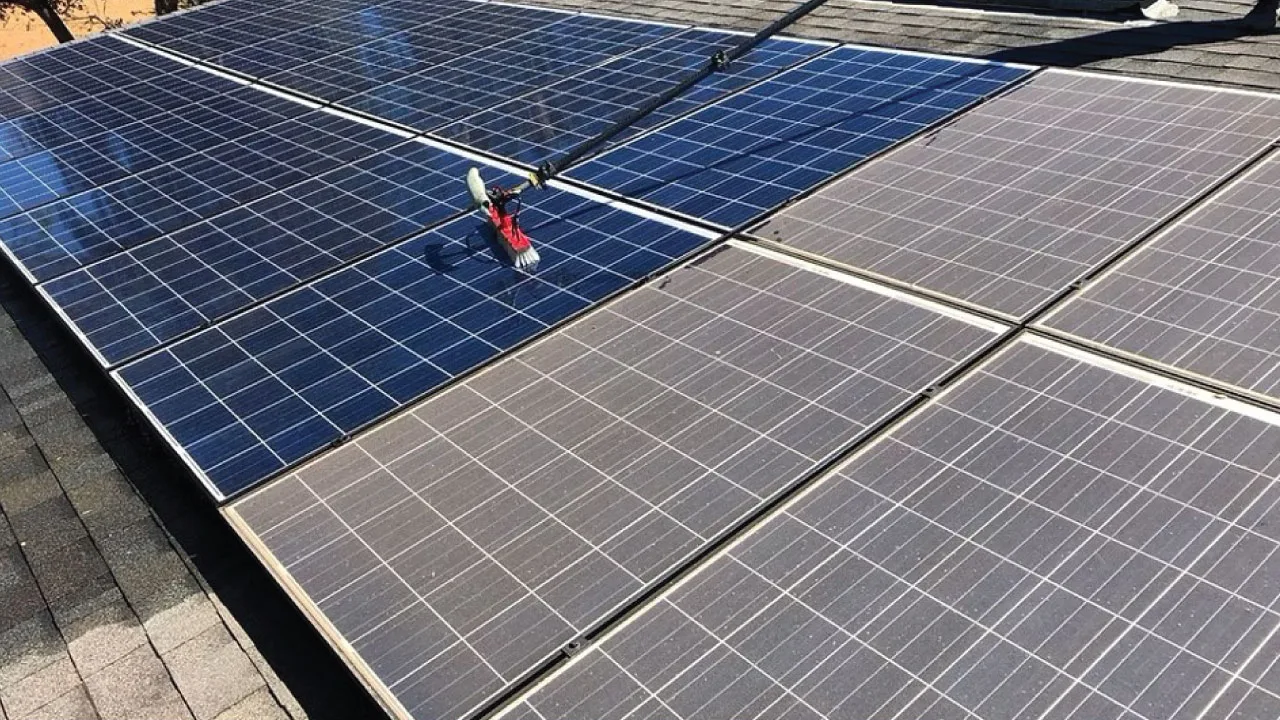 commercial solar panel cleaning key industry standards for commercial solar panel inspection
