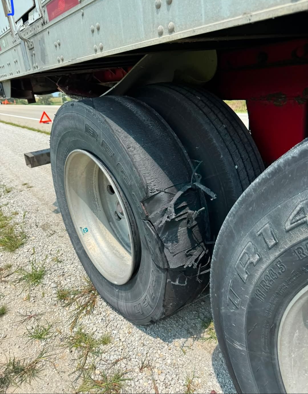 Best Heavy Duty Truck Tires: 10 Top Picks
