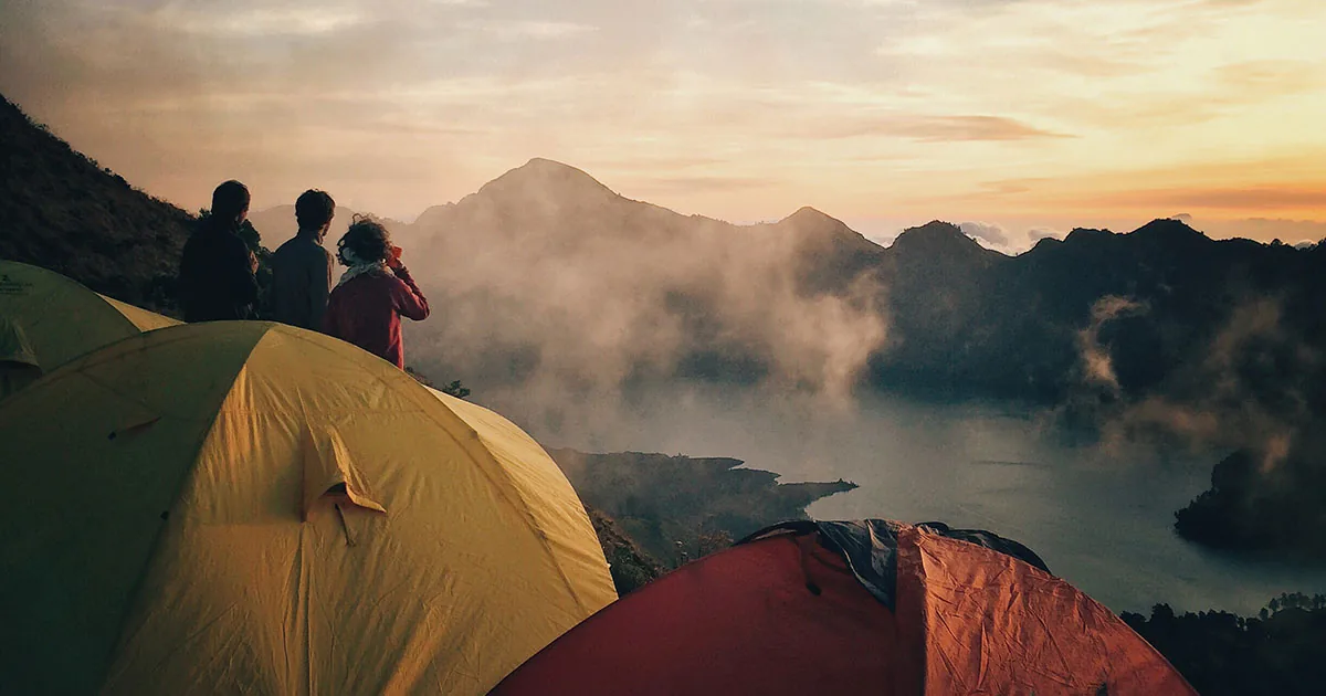 World Nomads: visual reference for 2. World Nomads – Good for Adventure Activities