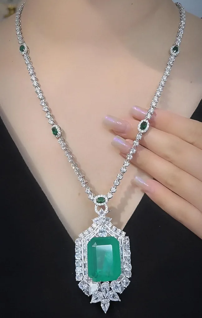 Colombian Emerald fusion Luxury Necklace Zirconite. 840N104E: visual reference for 9. Colombian Emerald fusion Luxury Necklace Zirconite. 840N104E